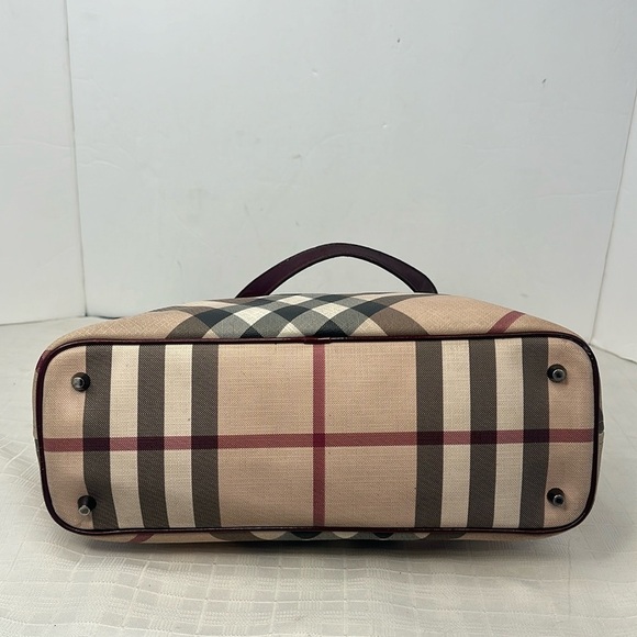 BURBERRY Nova Check Tote Bag - Picture 6 of 14